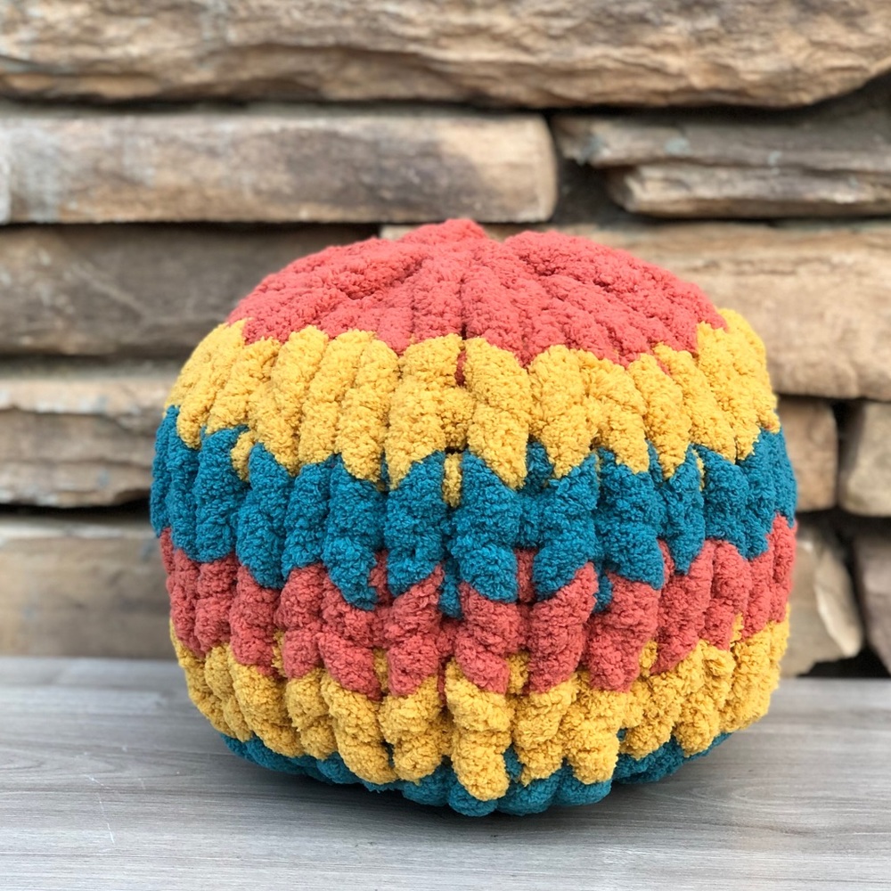 Puff Pillow🧡💙💛